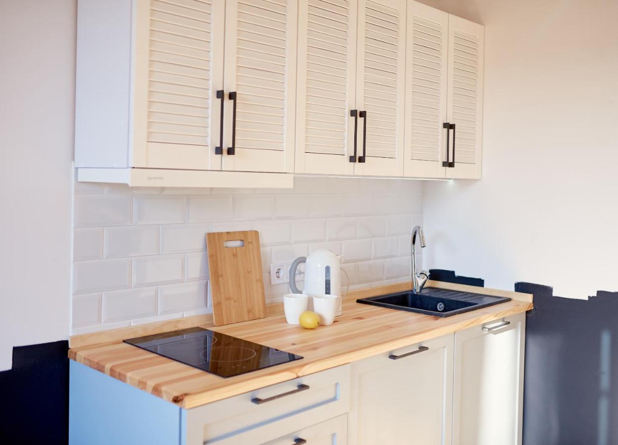 Be Happy Apartment Lviv Bagian luar foto