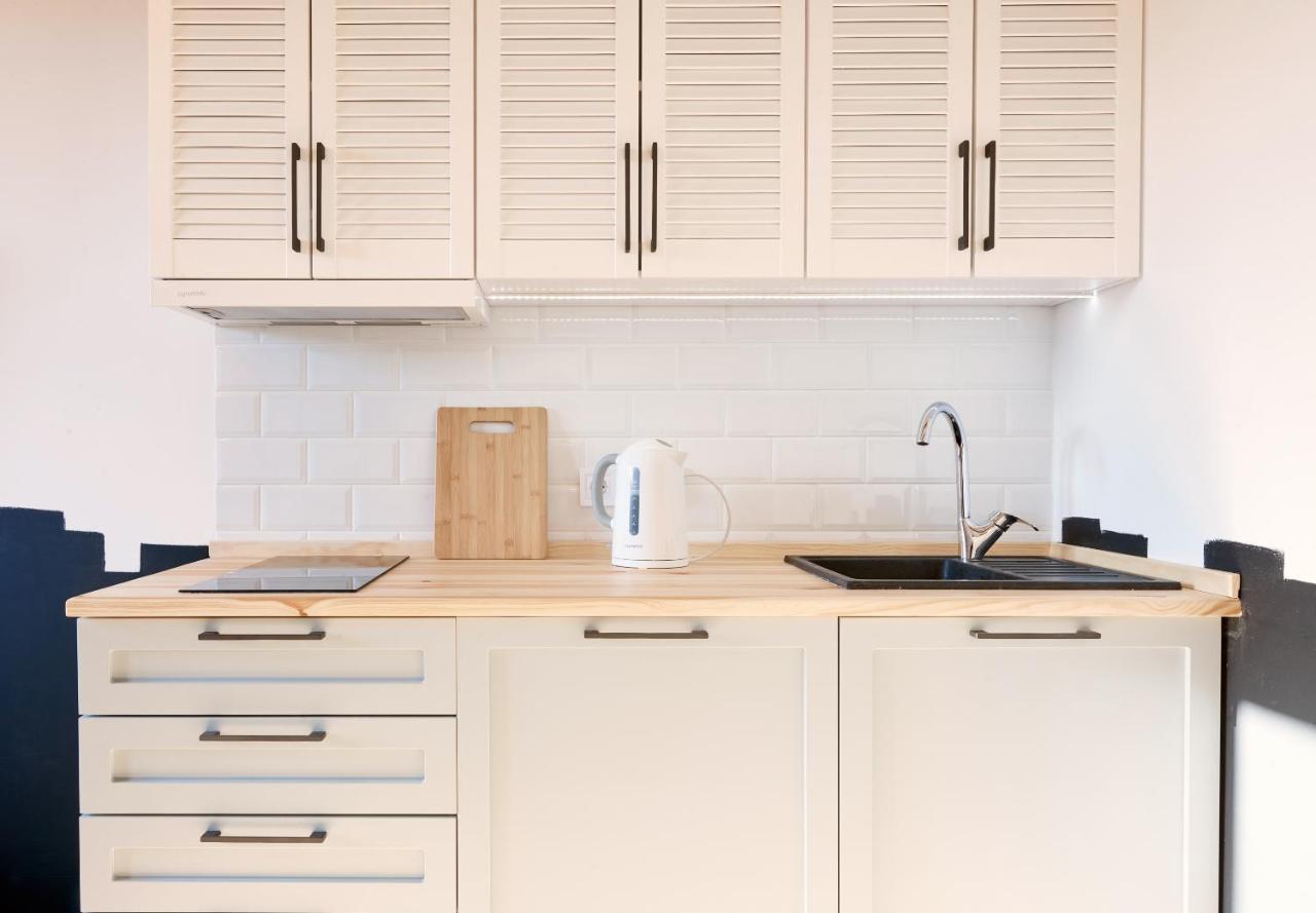 Be Happy Apartment Lviv Bagian luar foto